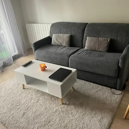 Agreable T2 Avec Un Grand Blacon Lägenhet
